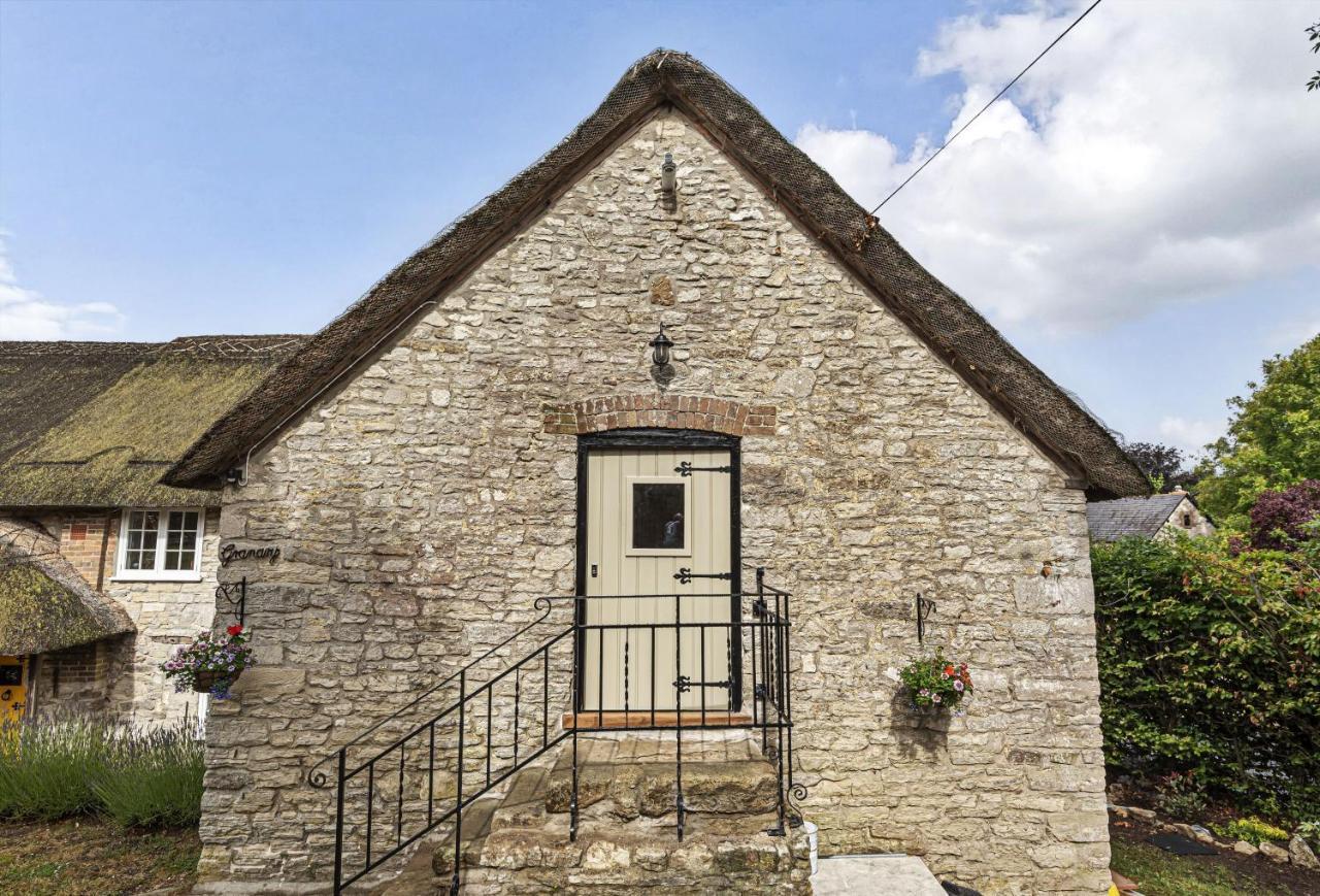 Granary Cottage 韦茅斯 外观 照片
